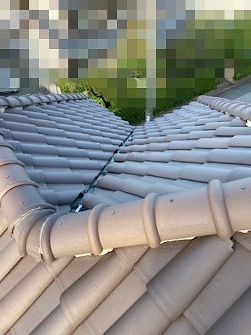 屋根の点検・修理も承っております